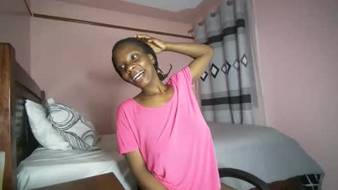 Ivy a little girl full of dreams....be my best online show from September 18, 7:16 pm