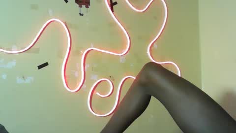 Snapshot of qastrol chatting on April 2, 1:47 am streamsinners online show from April 2, 1:47 am