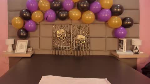 Snapshot of qeen_blackk chatting on October 31, 10:44 pm Shekoni  Schedule  700 - 1400 gtm-5 online show from October 31, 10:44 pm