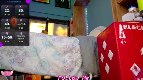 Queen And King online show from November 18, 6:12 pm