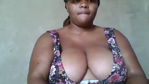 queen2302 online show from March 10, 6:51 am