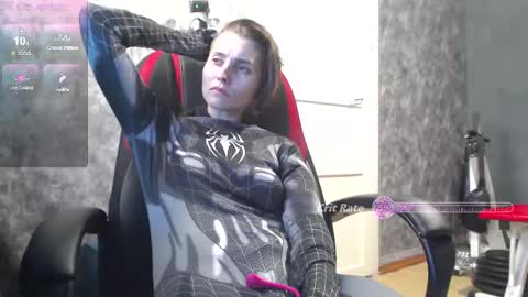 Snapshot of queen4565 chatting on October 17, 10:40 am Lola online show from October 17, 10:40 am