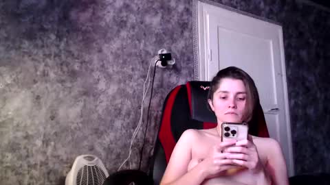 Lola online show from November 5, 8:25 am