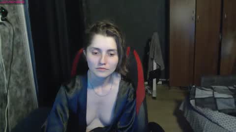 Lola online show from February 21, 2:51 pm