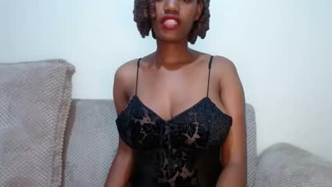 queen74890 online show from October 15, 6:52 pm