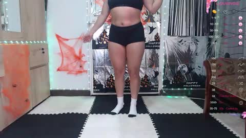 Queen Abby online show from November 5, 7:03 pm