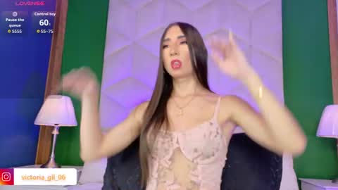 Queen Violet online show from July 2, 7:20 pm