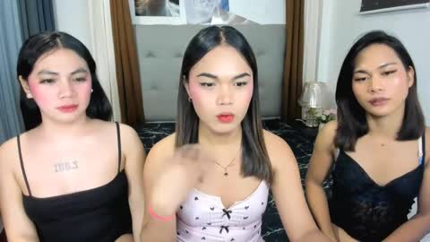 Snapshot of queen_arnie4utsxxx chatting on April 12, 8:36 pm Arnie online show from April 12, 8:36 pm