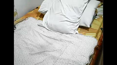 queen_ava05 online show from May 5, 12:18 am