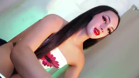 queen_danaya online show from September 14, 4:44 am
