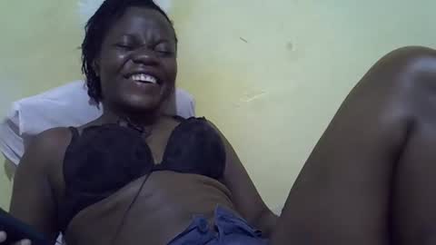 Snapshot of queen_darling3 chatting on February 28, 6:42 pm Gentrix online show from February 28, 6:42 pm