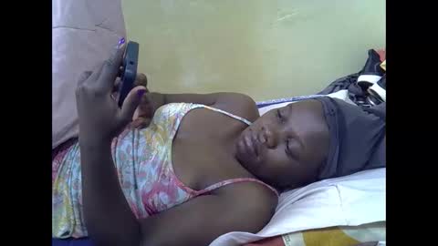 Snapshot of queen_darling3 chatting on March 19, 5:22 am Gentrix online show from March 19, 5:22 am