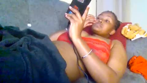 Snapshot of queen_doli chatting on May 15, 11:45 pm queen_doli online show from May 15, 11:45 pm