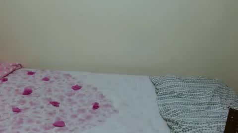 queen ema online show from October 26, 4:07 am