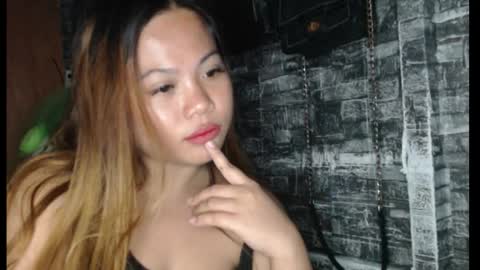 Snapshot of queen_fucker23 chatting on January 16, 5:17 pm Angel online show from January 16, 5:17 pm