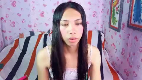 queen_gia online show from August 8, 11:50 pm