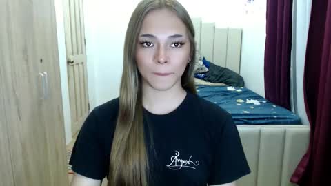 Snapshot of queen_heart0 chatting on March 11, 4:18 am shawny online show from March 11, 4:18 am