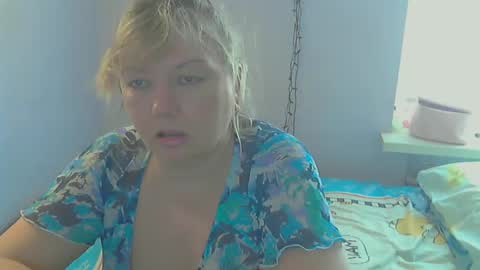 Snapshot of queen_jane8 chatting on February 10, 9:25 am queen_jane8 online show from February 10, 9:25 am