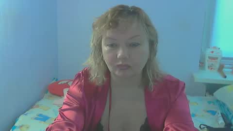 Snapshot of queen_jane8 chatting on March 18, 10:18 am queen_jane8 online show from March 18, 10:18 am