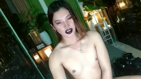 Kendal  online here from 6am-3pm philippine time online show from November 28, 10:12 pm