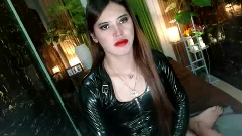 Kendal  online here from 6am-3pm philippine time online show from December 15, 10:36 pm