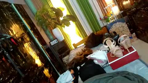 Kendal  online here from 6am-3pm philippine time online show from July 28, 12:18 am