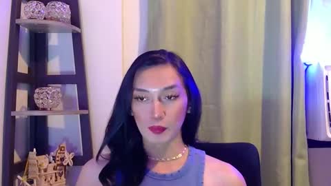 Queen Lucifer online show from February 4, 2:45 pm