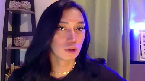 Queen Lucifer online show from February 6, 1:14 pm