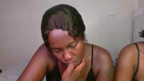 queen_mira online show from September 11, 11:49 pm