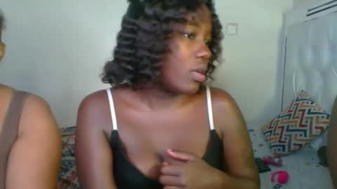 queen_mira online show from September 24, 6:55 pm