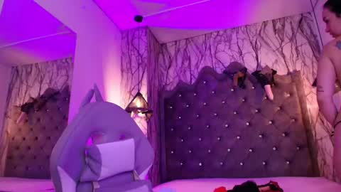 Snapshot of queen_nyxx chatting on May 27, 2:08 am QueenNyx online show from May 27, 2:08 am