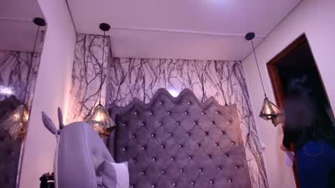 Snapshot of queen_nyxx chatting on June 14, 2:09 am QueenNyx online show from June 14, 2:09 am