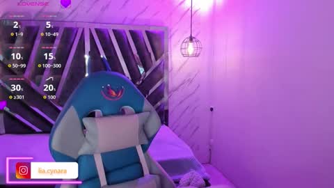 Snapshot of queen_perla_ chatting on September 27, 12:10 pm online show from September 27, 12:10 pm