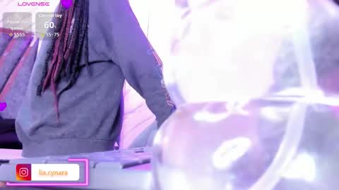 Snapshot of queen_perla_ chatting on October 7, 12:13 pm online show from October 7, 12:13 pm