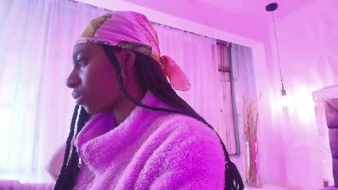   online show from June 6, 12:10 pm