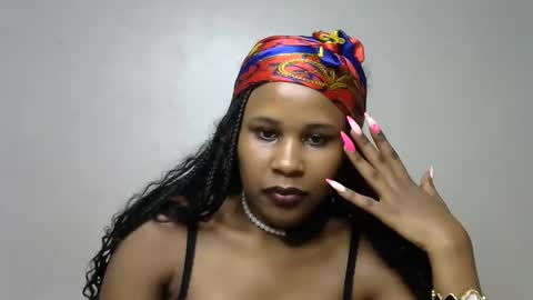 Snapshot of queen_polite chatting on December 1, 8:14 pm queen_polite online show from December 1, 8:14 pm
