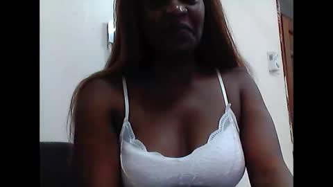 queen_tess1 online show from February 13, 6:27 pm