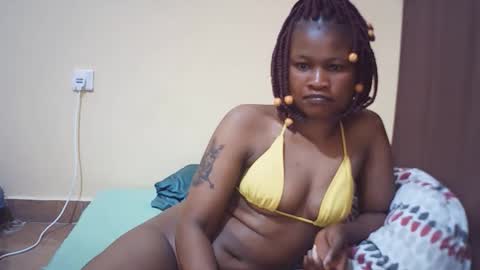 Snapshot of queen_winter chatting on March 12, 4:51 am Winter online show from March 12, 4:51 am