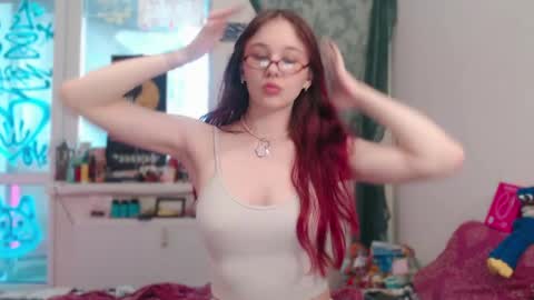 Snapshot of queen_x_joker chatting on March 13, 11:50 am queen_x_joker online show from March 13, 11:50 am