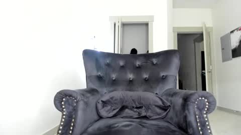 Snapshot of queenb2626 chatting on October 9, 8:07 pm Queen Blaire online show from October 9, 8:07 pm