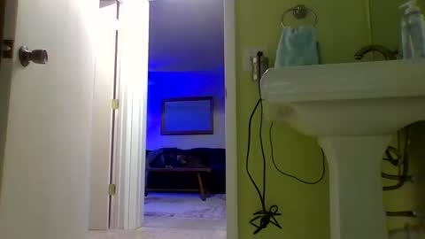 queenbee6269 online show from January 8, 4:44 am