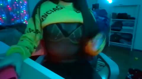 queenbee6269 online show from January 10, 11:12 am