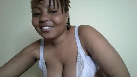 queen online show from November 2, 12:18 pm