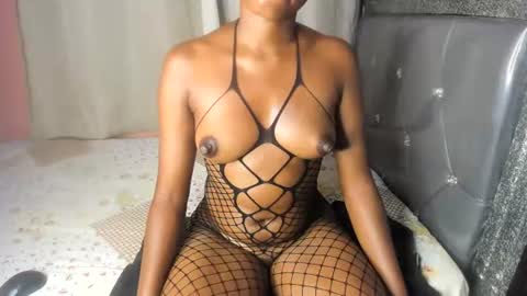 queenchloe1 online show from July 3, 4:52 am
