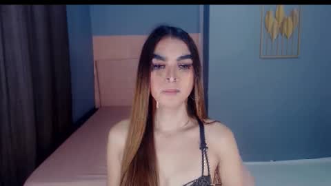 queenemeraldts online show from October 11, 2:55 am