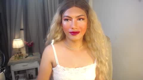 Be my property Sabrina online show from January 16, 8:40 am