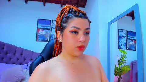 Queen online show from December 22, 9:53 pm