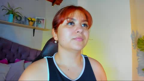 Snapshot of queengrett chatting on April 26, 3:42 pm Queen online show from April 26, 3:42 pm