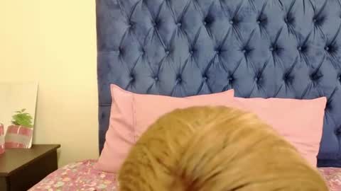 Snapshot of queenkarmax chatting on June 14, 6:37 am queenkarmax online show from June 14, 6:37 am