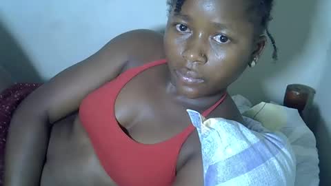 queenlena868103 online show from November 18, 10:25 pm